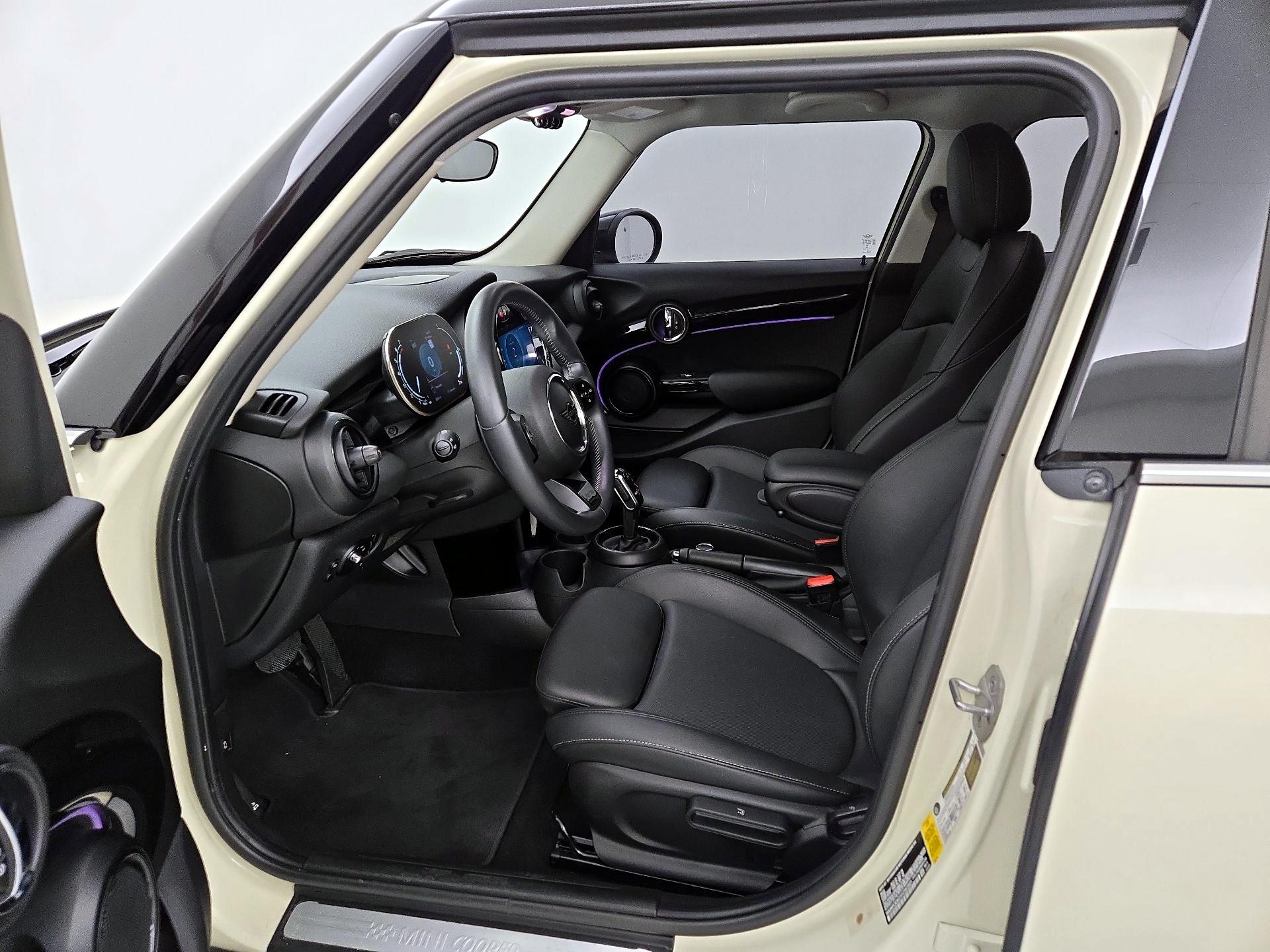 Thumbnail: 2023 MINI Cooper Hardtop - 11