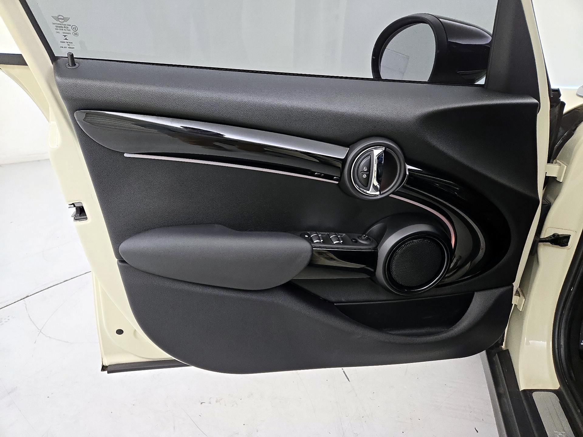 Thumbnail: 2023 MINI Cooper Hardtop - 12