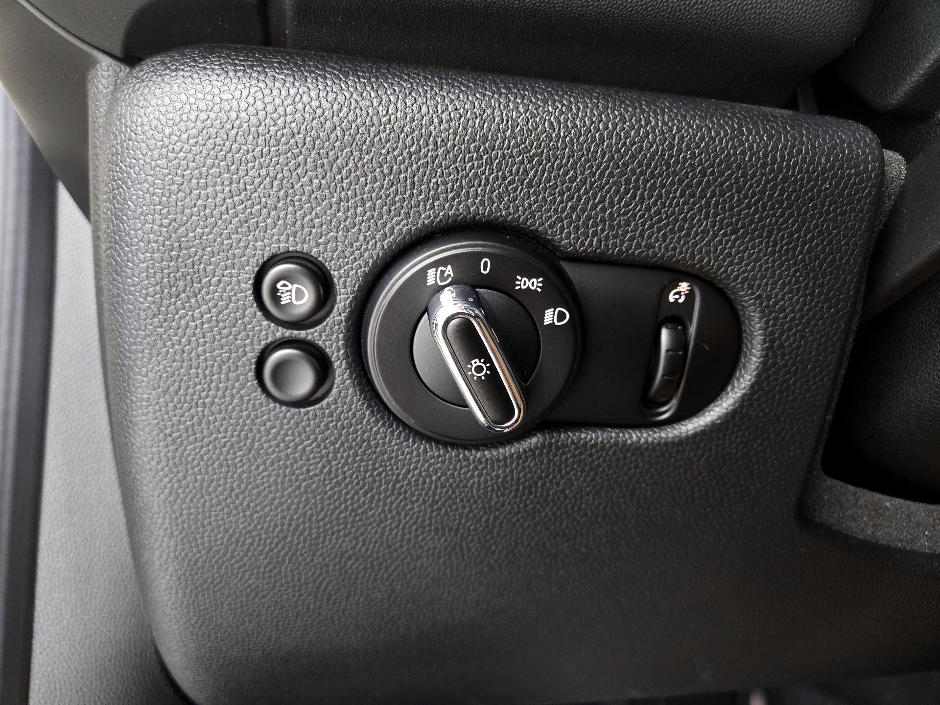 Thumbnail: 2023 MINI Cooper Hardtop - 13