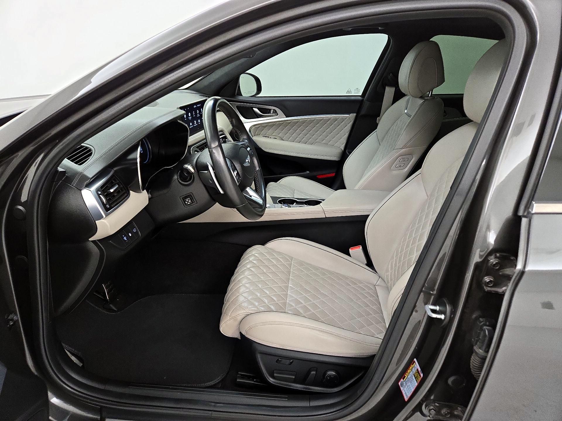 Thumbnail: 2023 Genesis G70 - 11