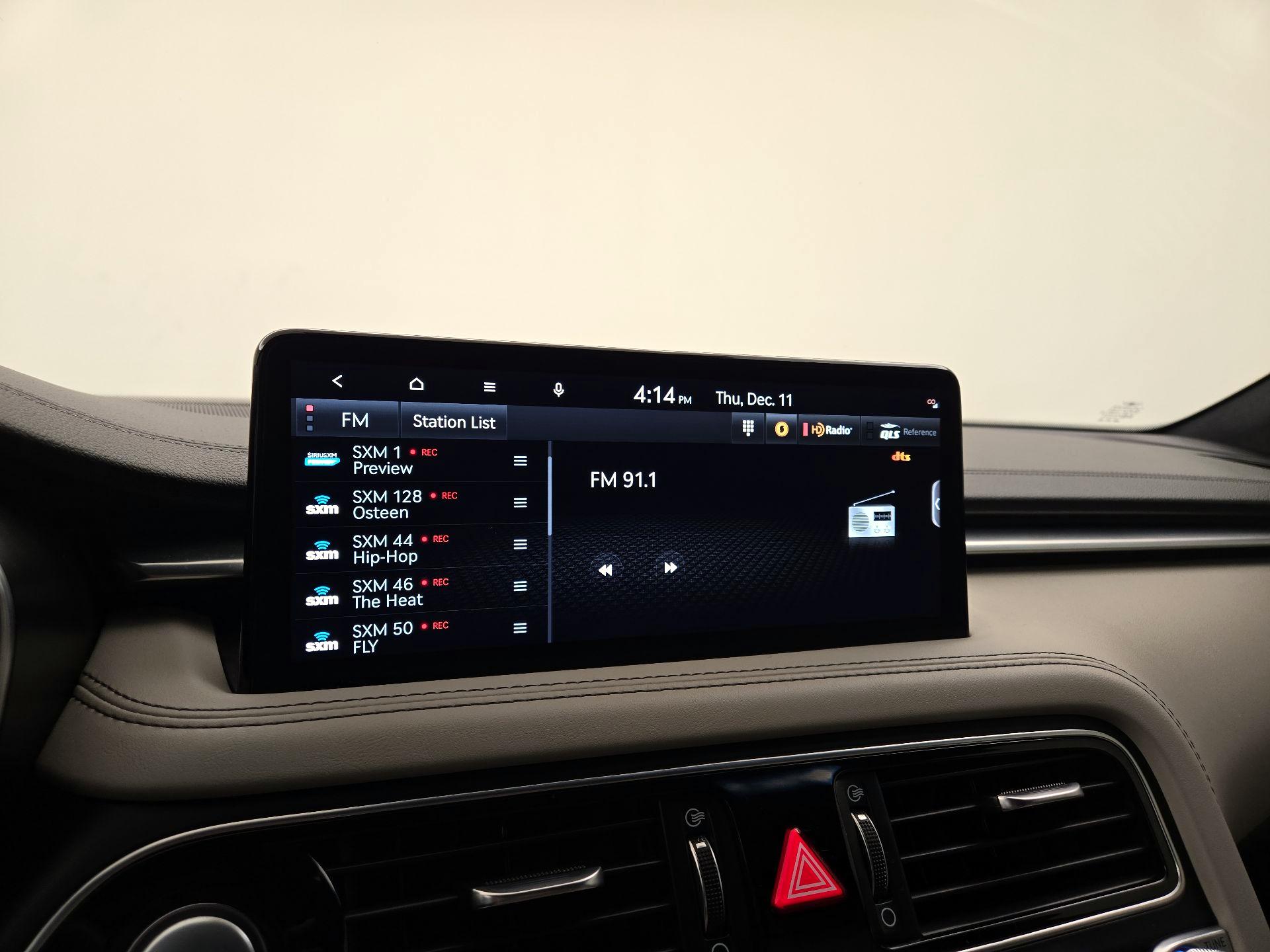 Thumbnail: 2023 Genesis G70 - 16