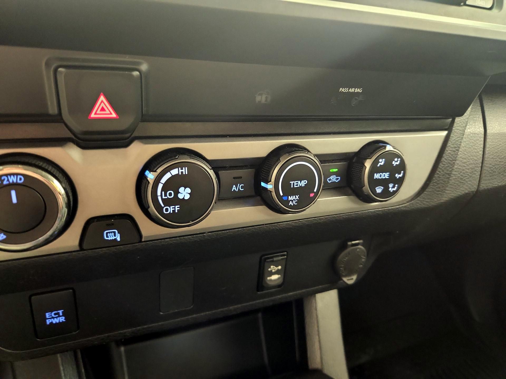 Thumbnail: 2019 Toyota Tacoma - 16