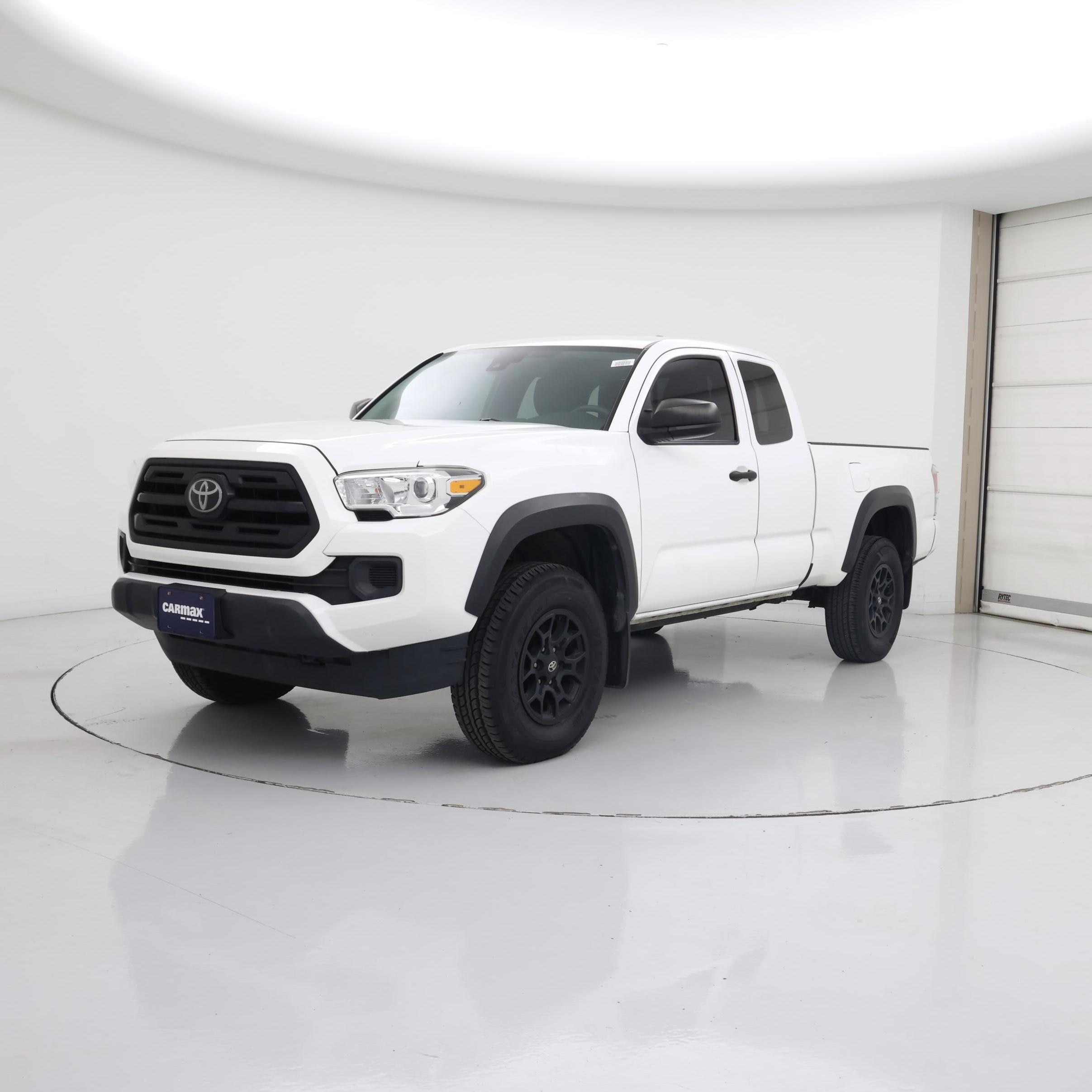 Thumbnail: 2019 Toyota Tacoma - 4