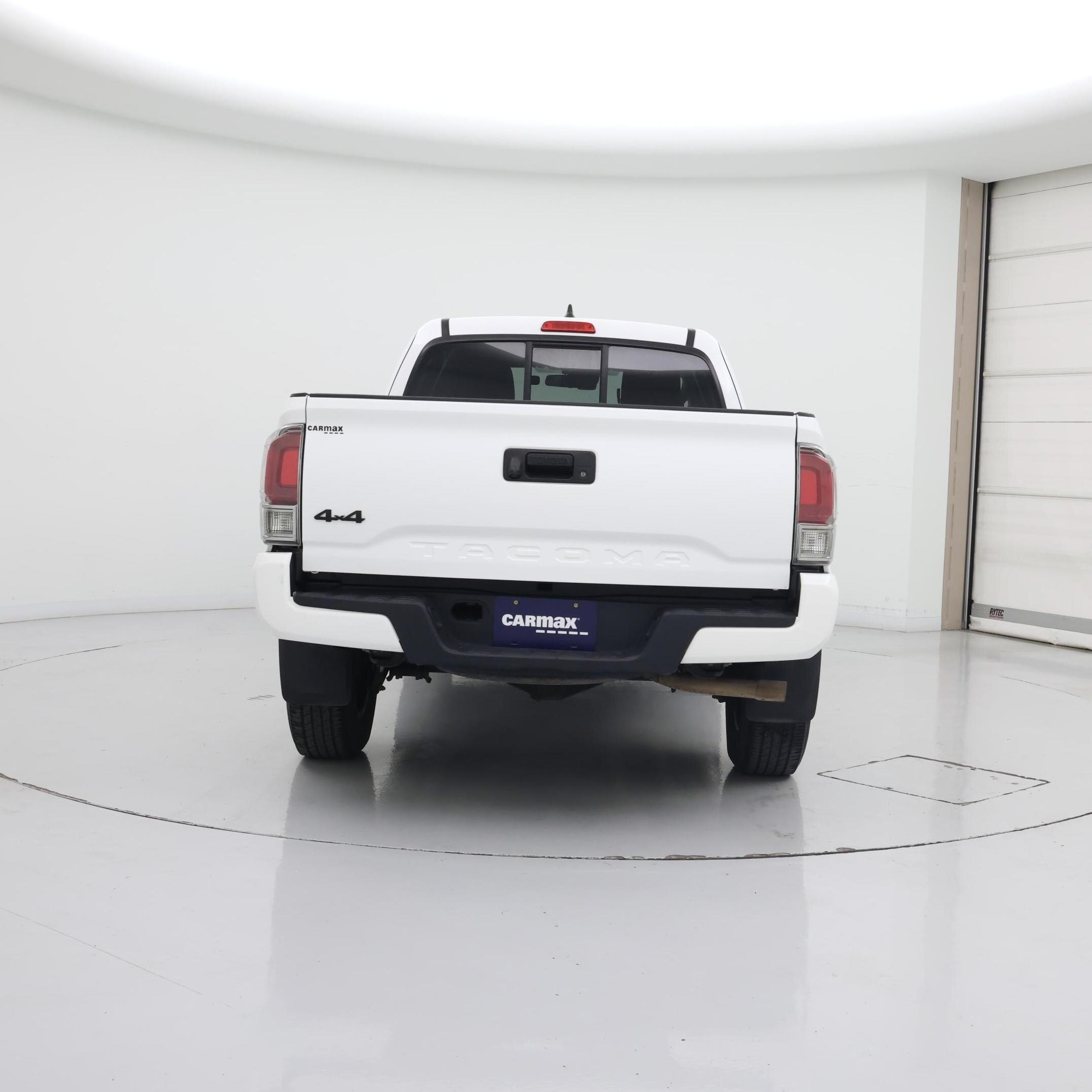 Thumbnail: 2019 Toyota Tacoma - 6