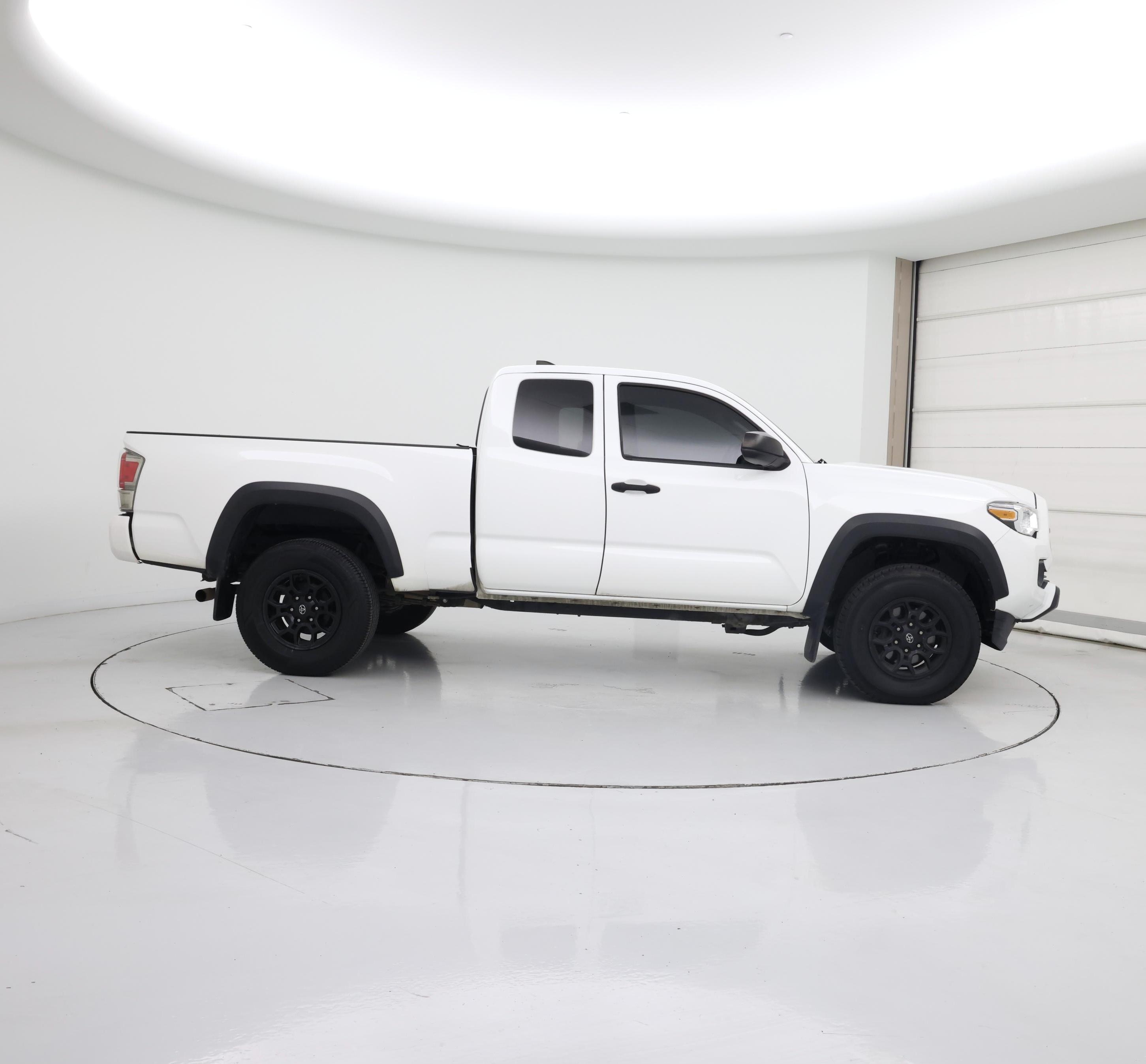 Thumbnail: 2019 Toyota Tacoma - 7