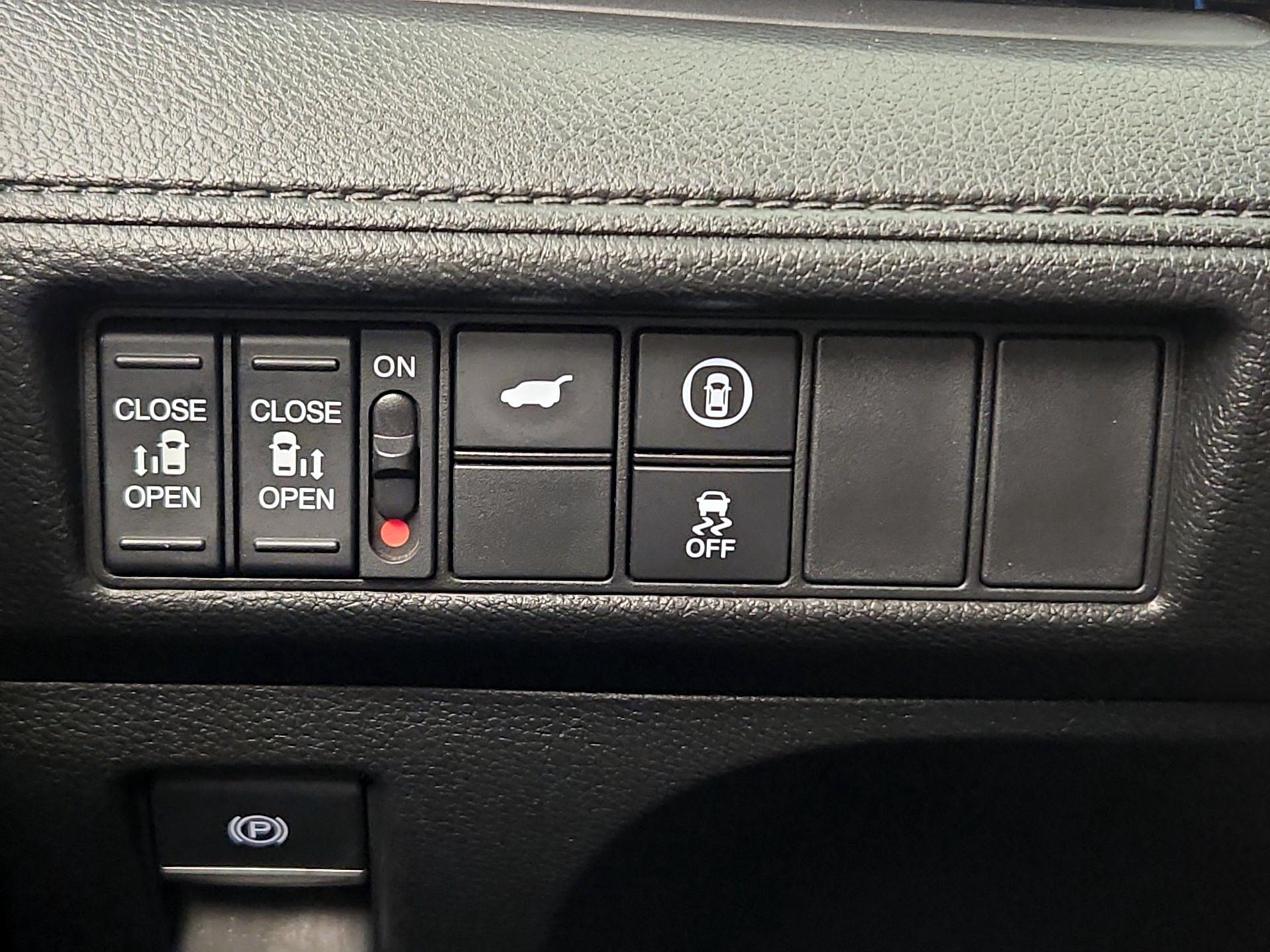 Thumbnail: 2022 Honda Odyssey - 13