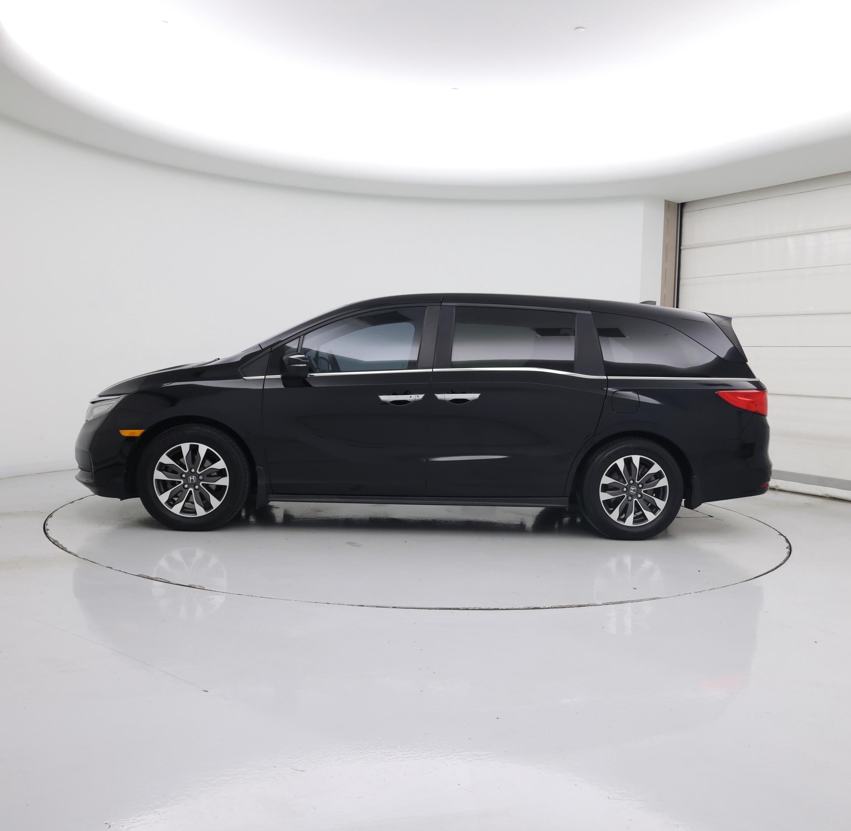 Thumbnail: 2022 Honda Odyssey - 3