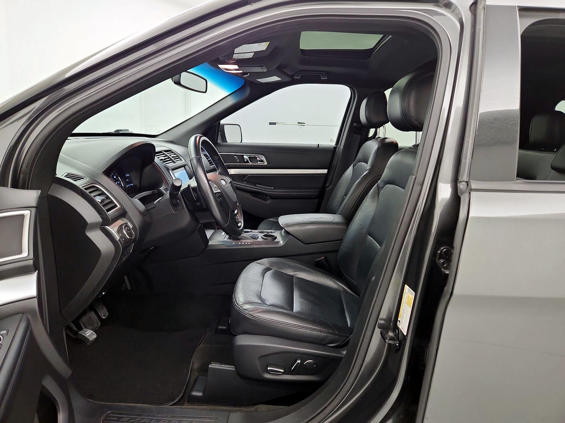 Thumbnail: 2017 Ford Explorer - 11