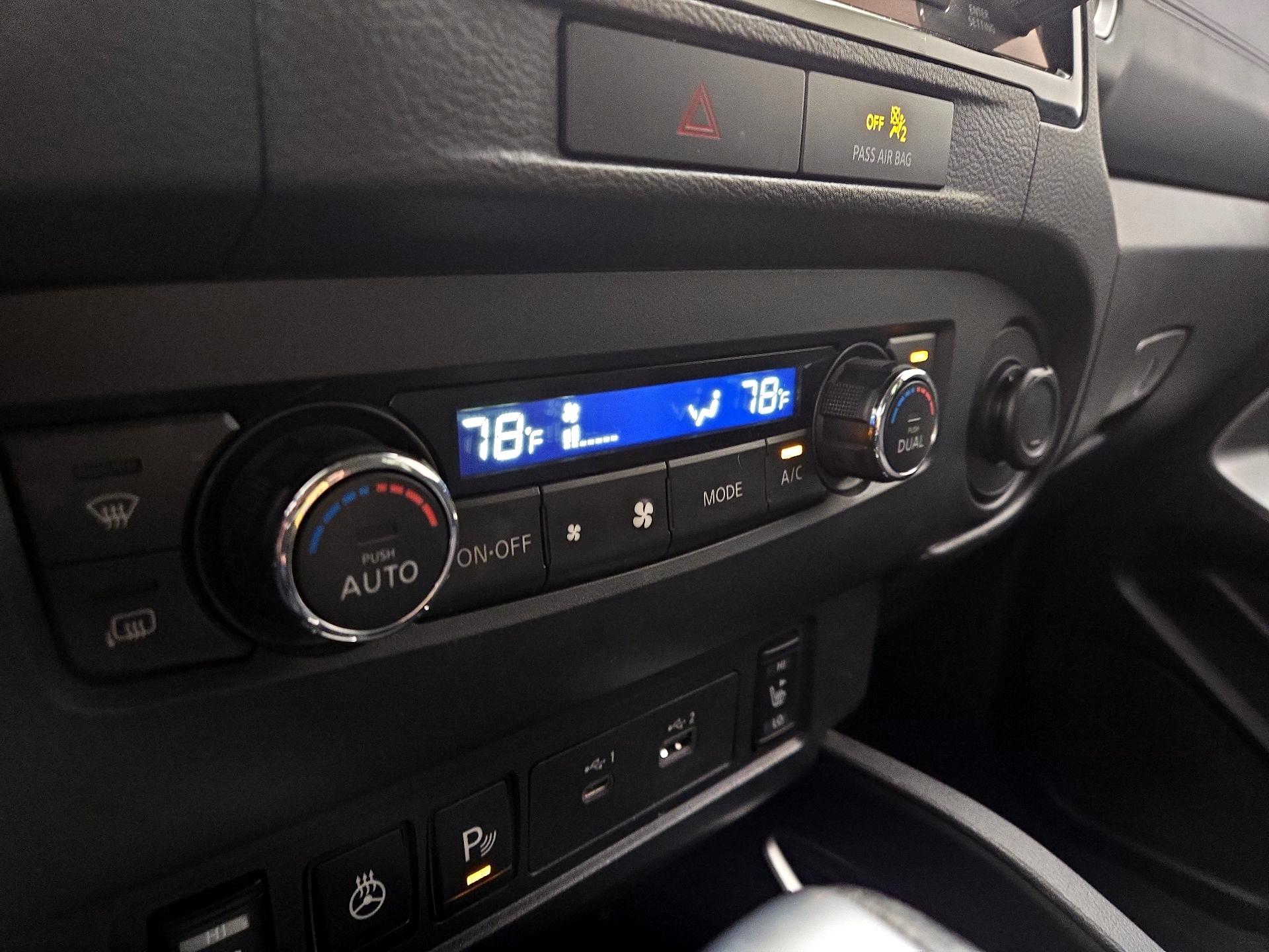 Thumbnail: 2022 Nissan Frontier - 16