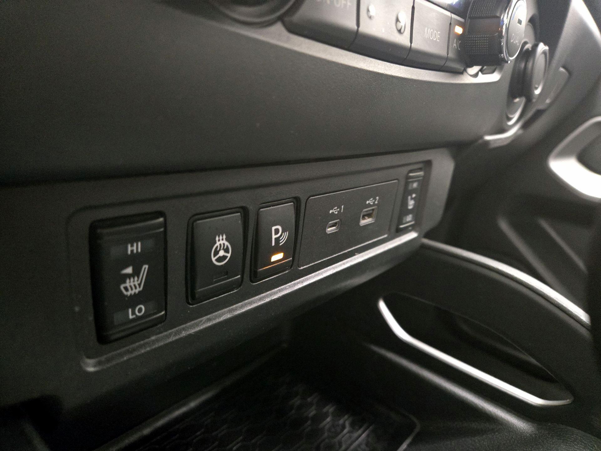 Thumbnail: 2022 Nissan Frontier - 18