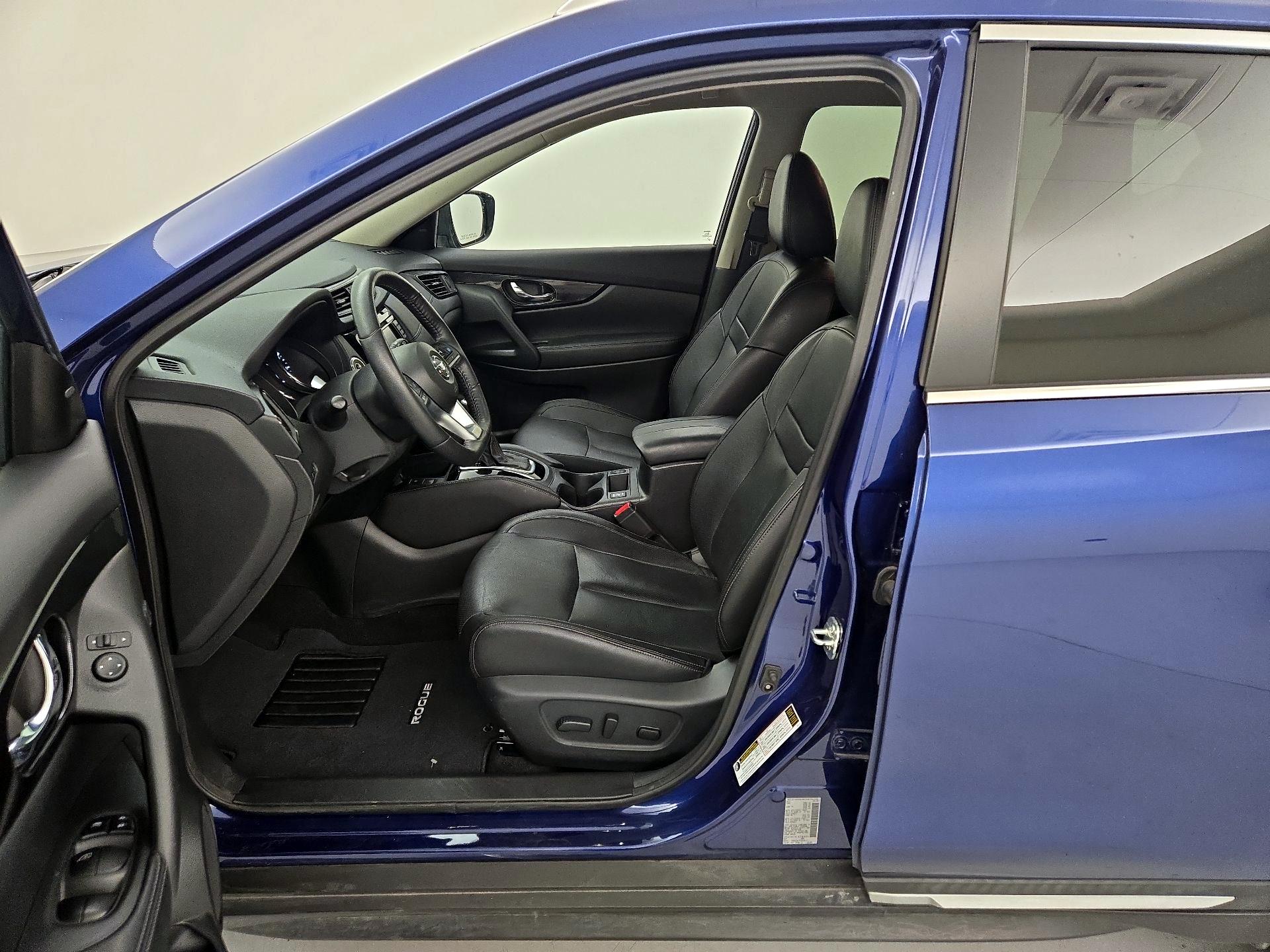 Thumbnail: 2019 Nissan Rogue - 11