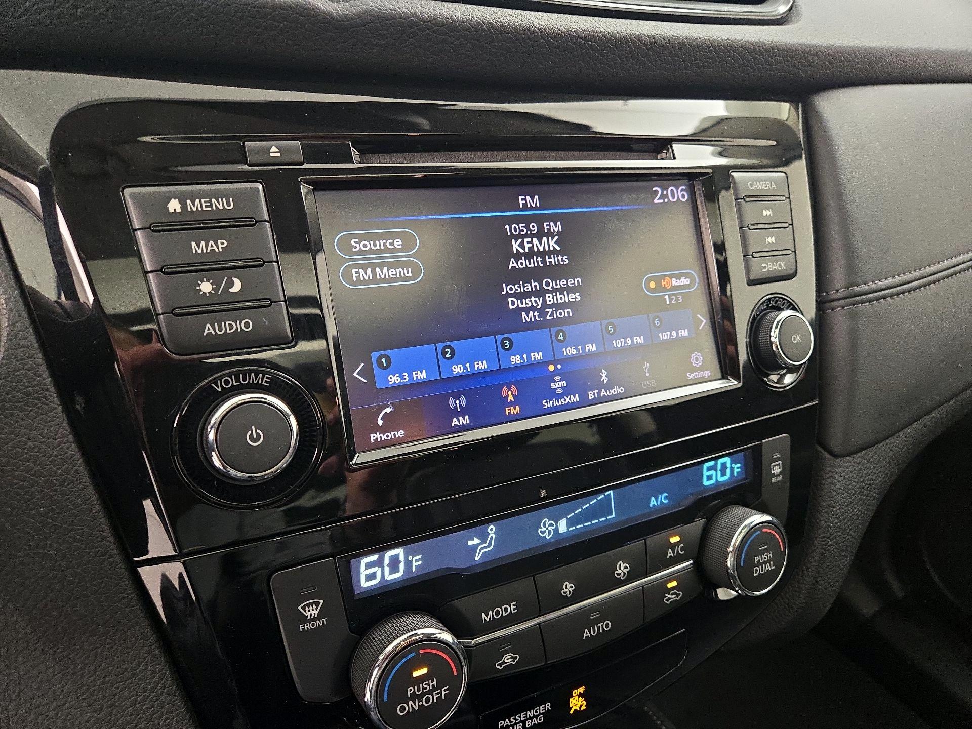 Thumbnail: 2019 Nissan Rogue - 16