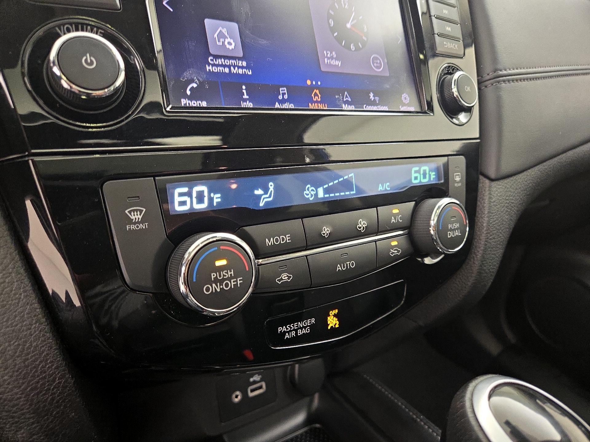 Thumbnail: 2019 Nissan Rogue - 17