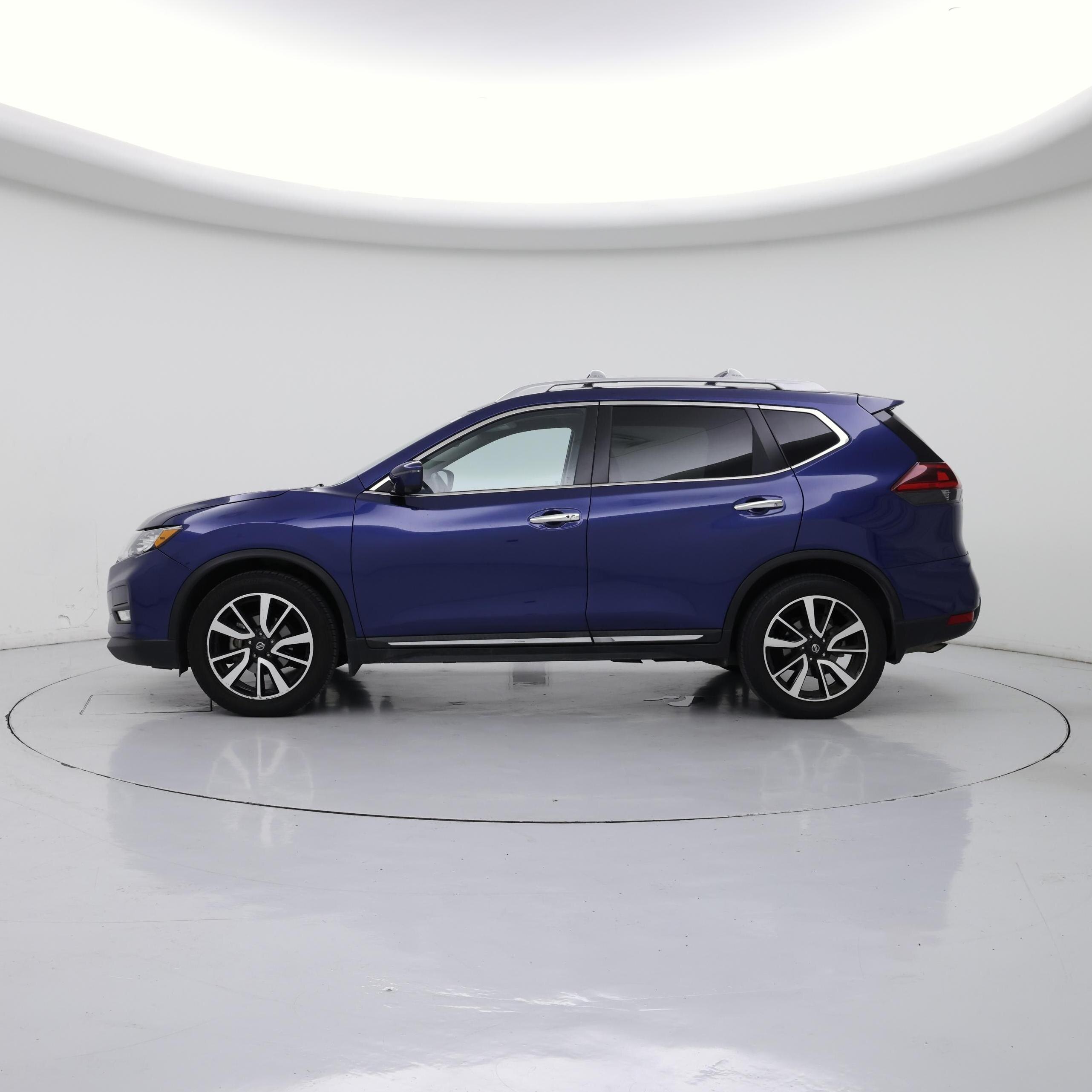 Thumbnail: 2019 Nissan Rogue - 3