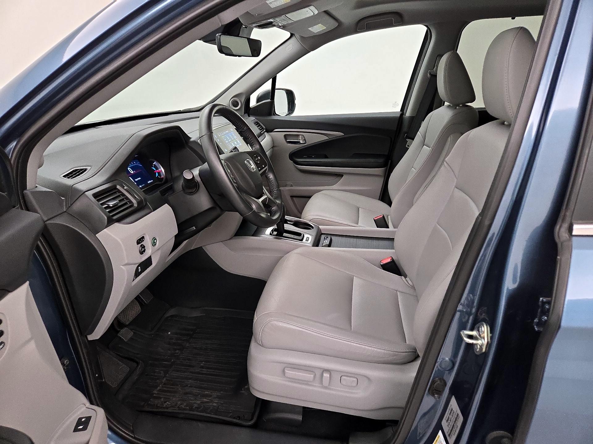 Thumbnail: 2019 Honda Pilot - 11