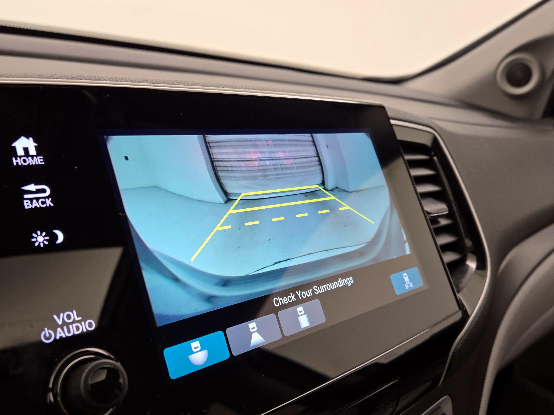 Thumbnail: 2019 Honda Pilot - 14