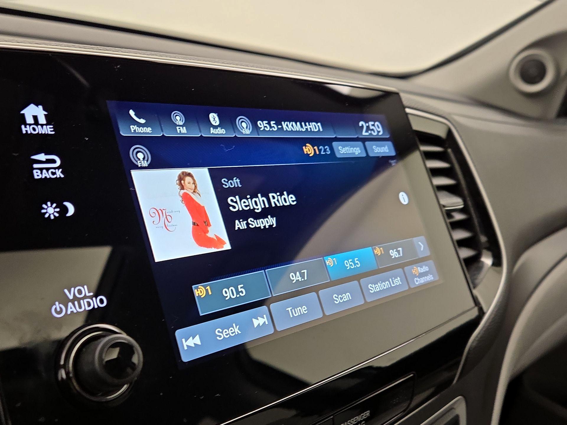 Thumbnail: 2019 Honda Pilot - 15