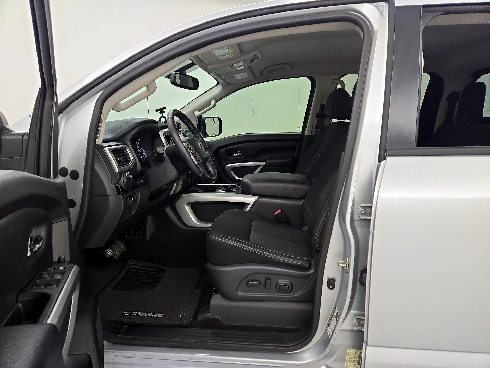 Thumbnail: 2018 Nissan Titan - 11