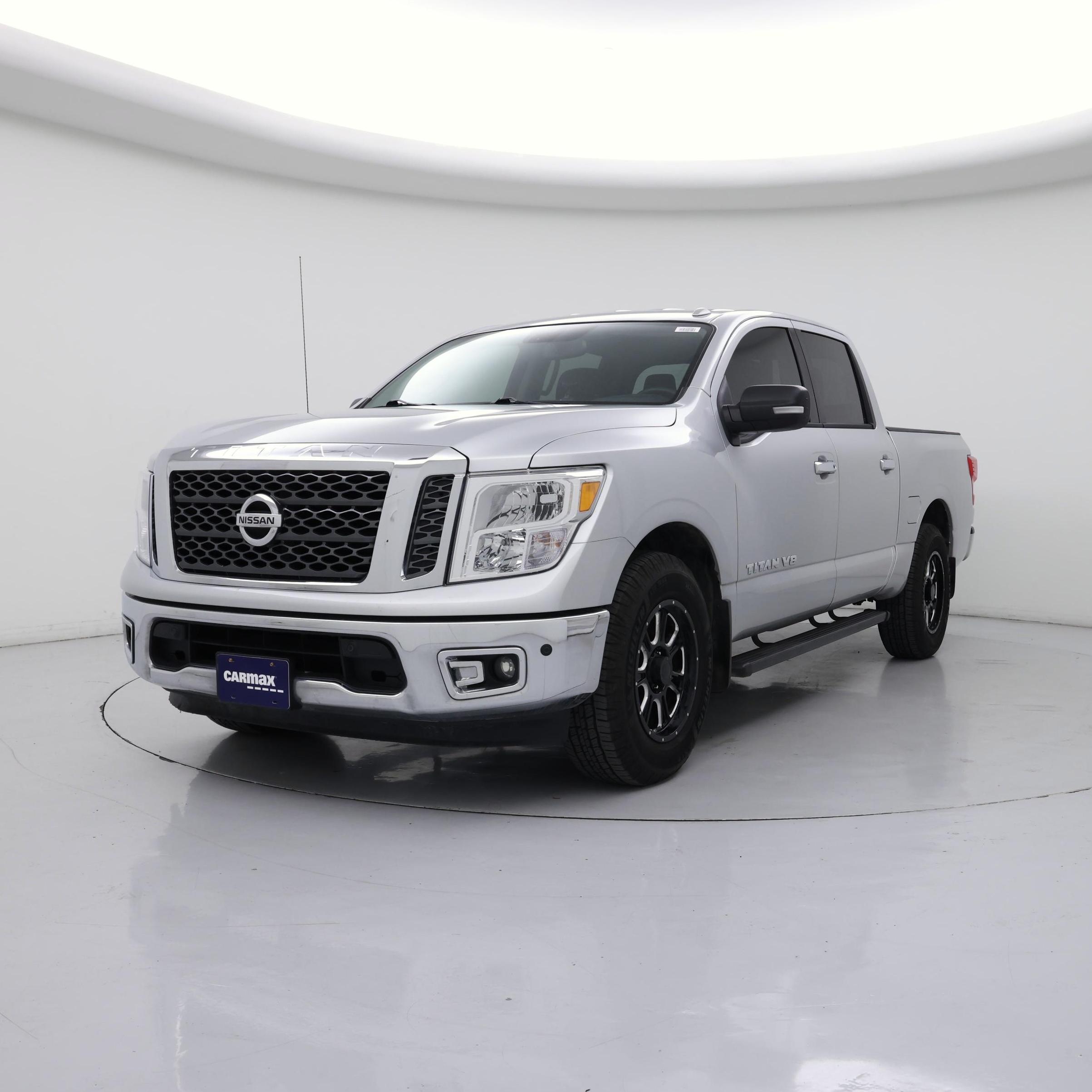 Thumbnail: 2018 Nissan Titan - 4