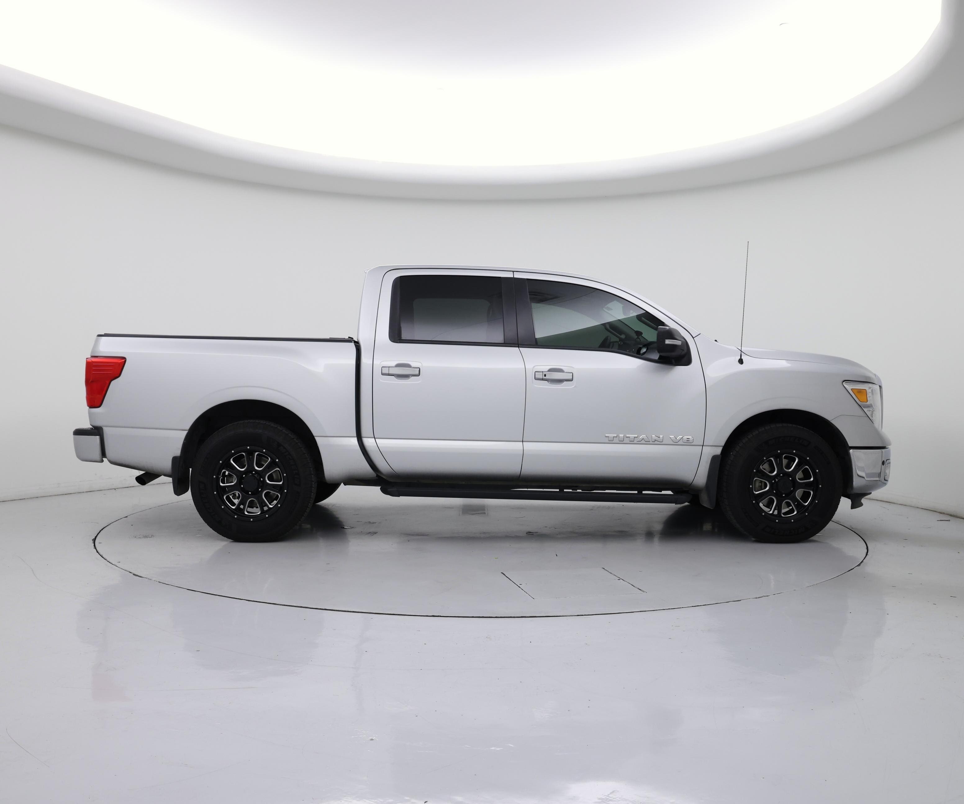 Thumbnail: 2018 Nissan Titan - 7