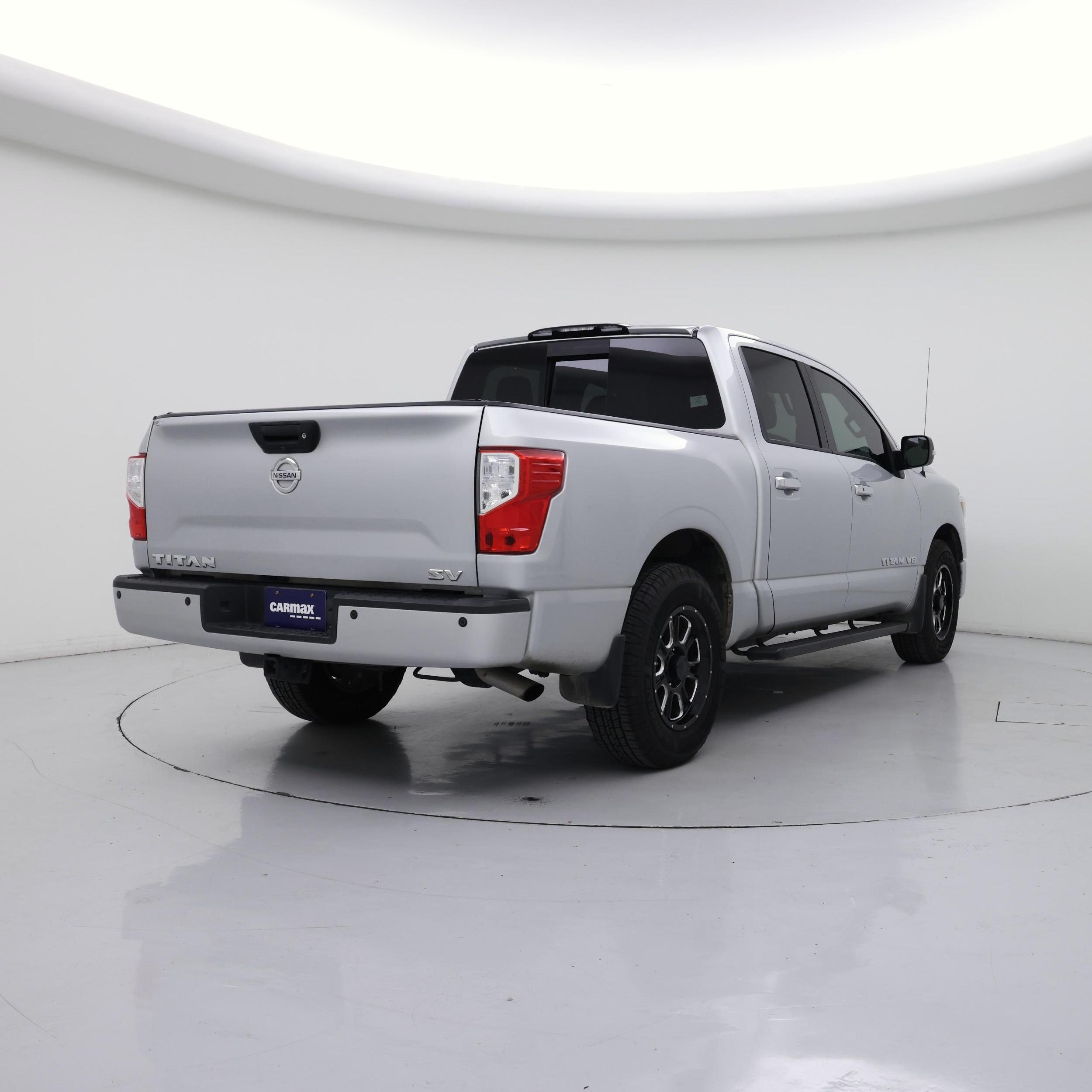Thumbnail: 2018 Nissan Titan - 8