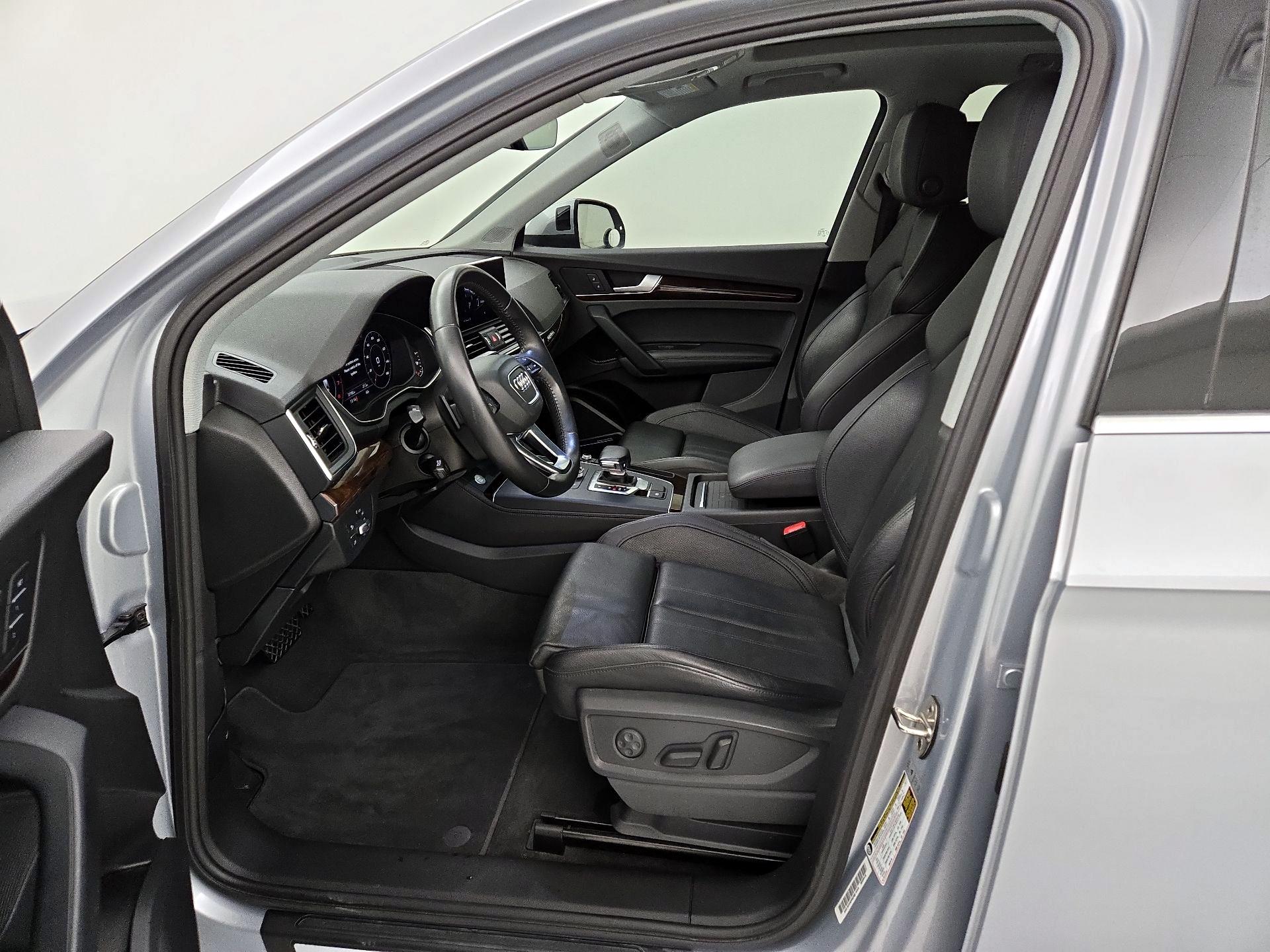 Thumbnail: 2019 Audi Q5 - 11