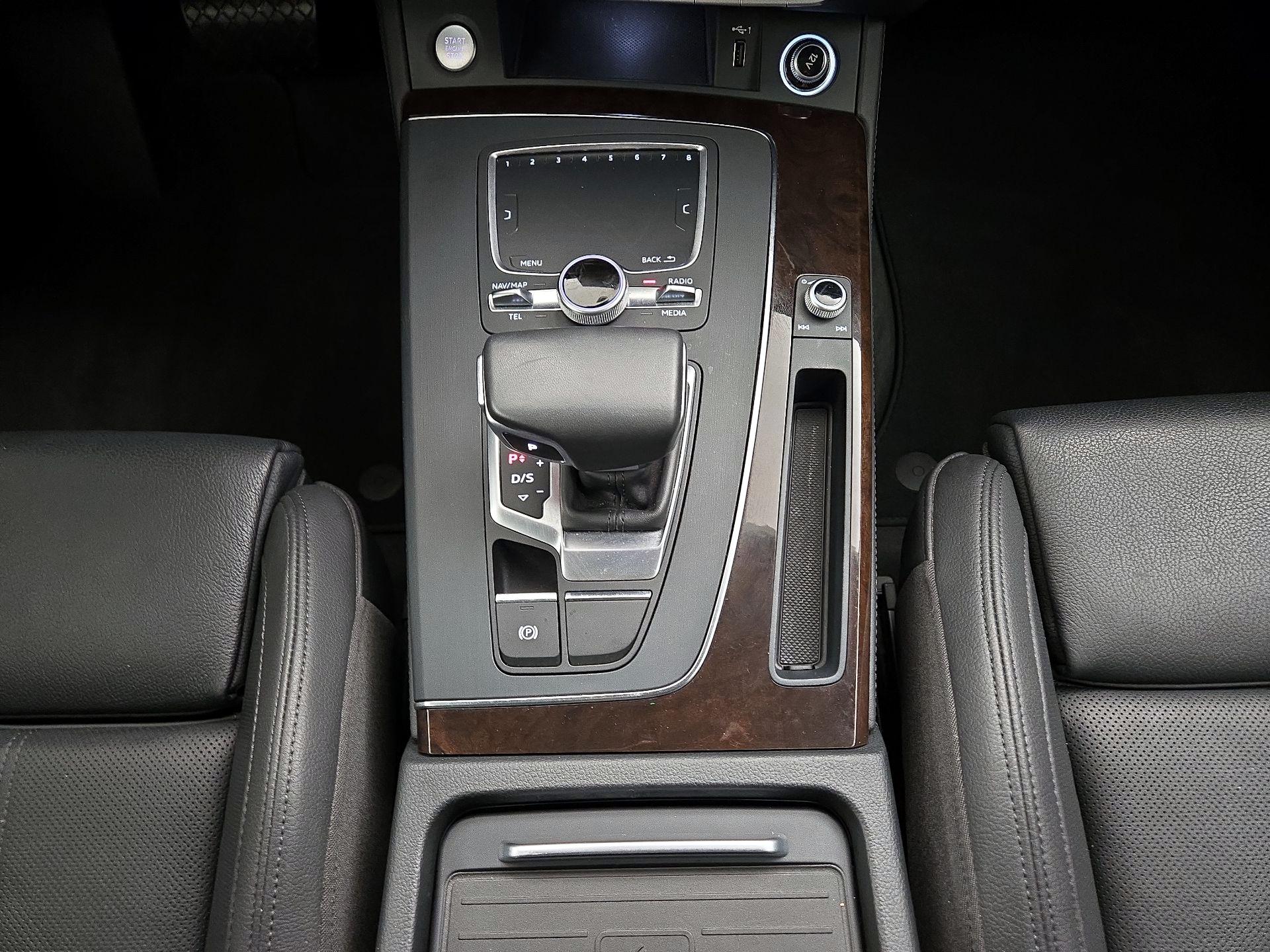 Thumbnail: 2019 Audi Q5 - 18