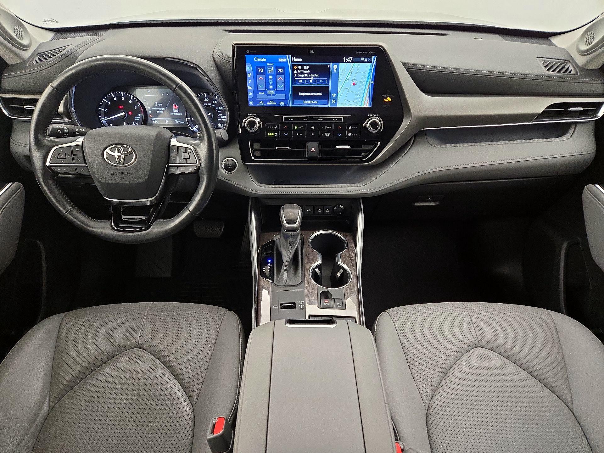 Thumbnail: 2020 Toyota Highlander - 9