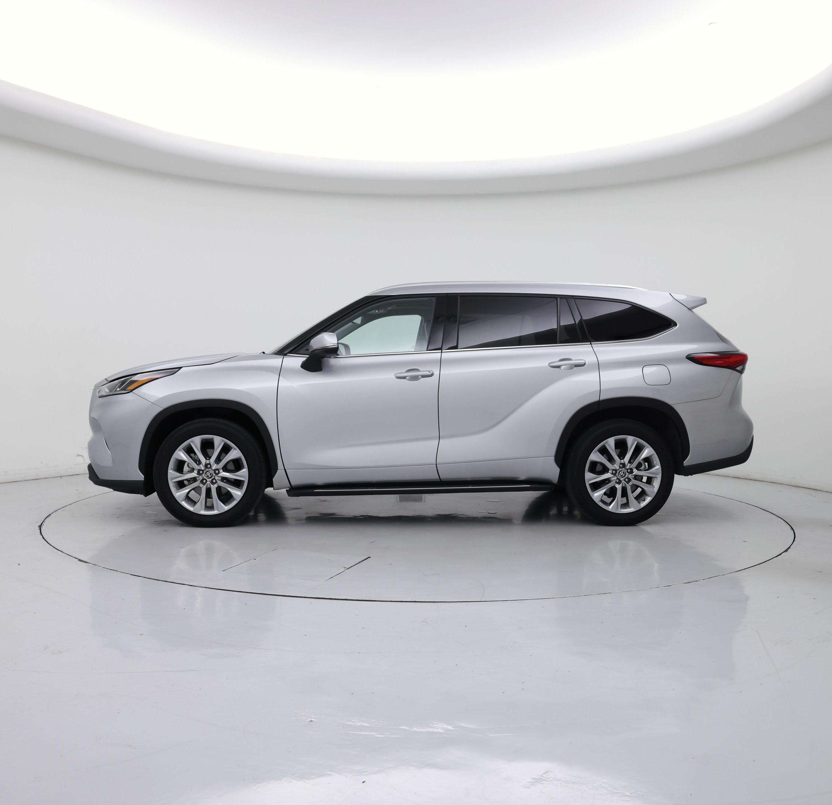 Thumbnail: 2020 Toyota Highlander - 3