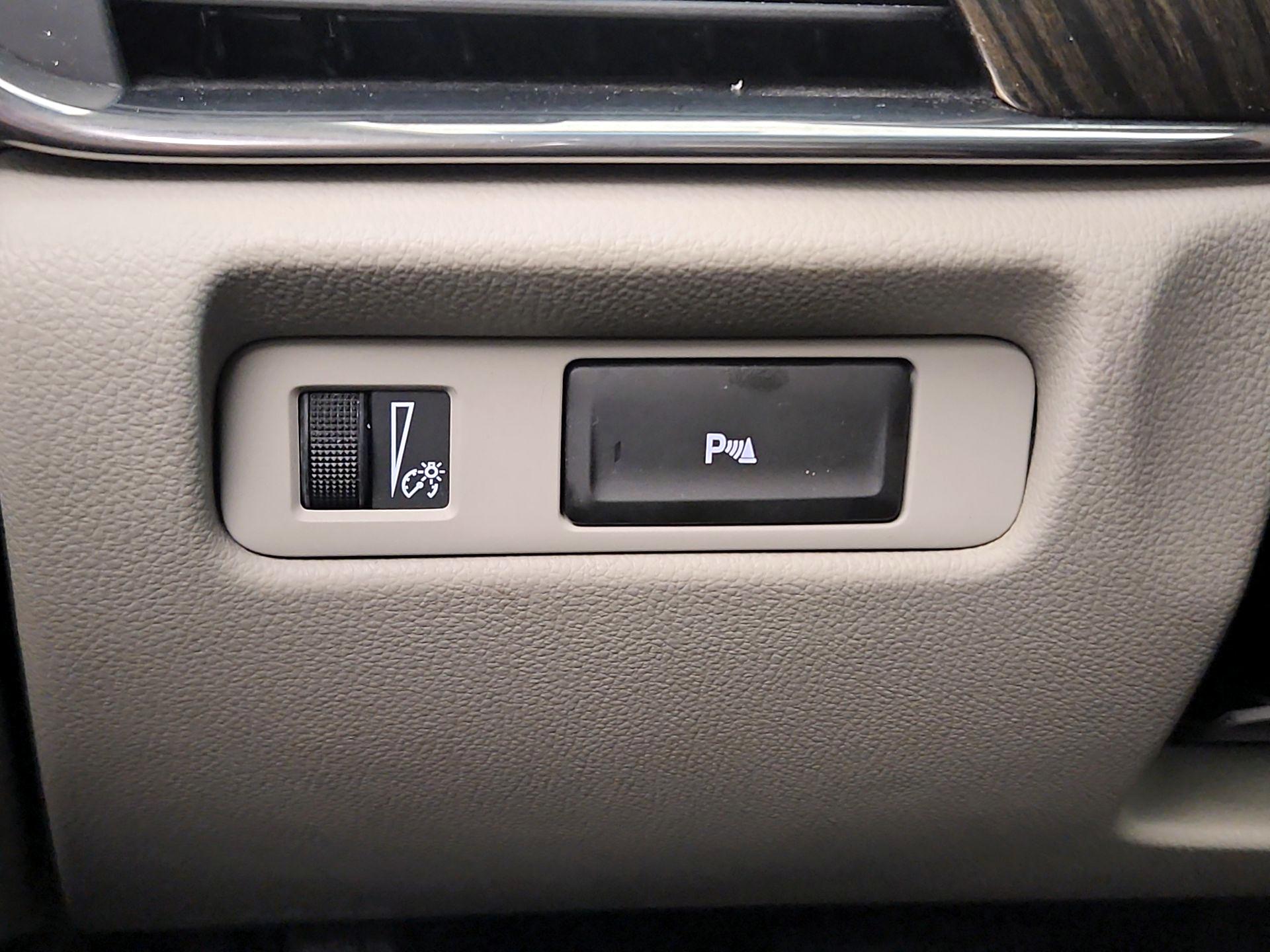 Thumbnail: 2014 Cadillac ATS - 13