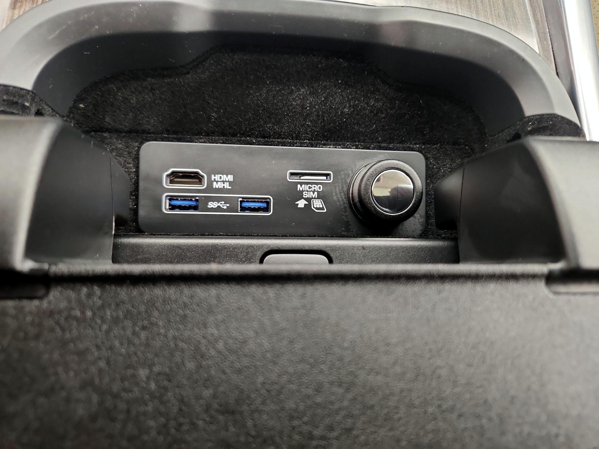 Thumbnail: 2018 Land Rover Range Rover Sport - 19