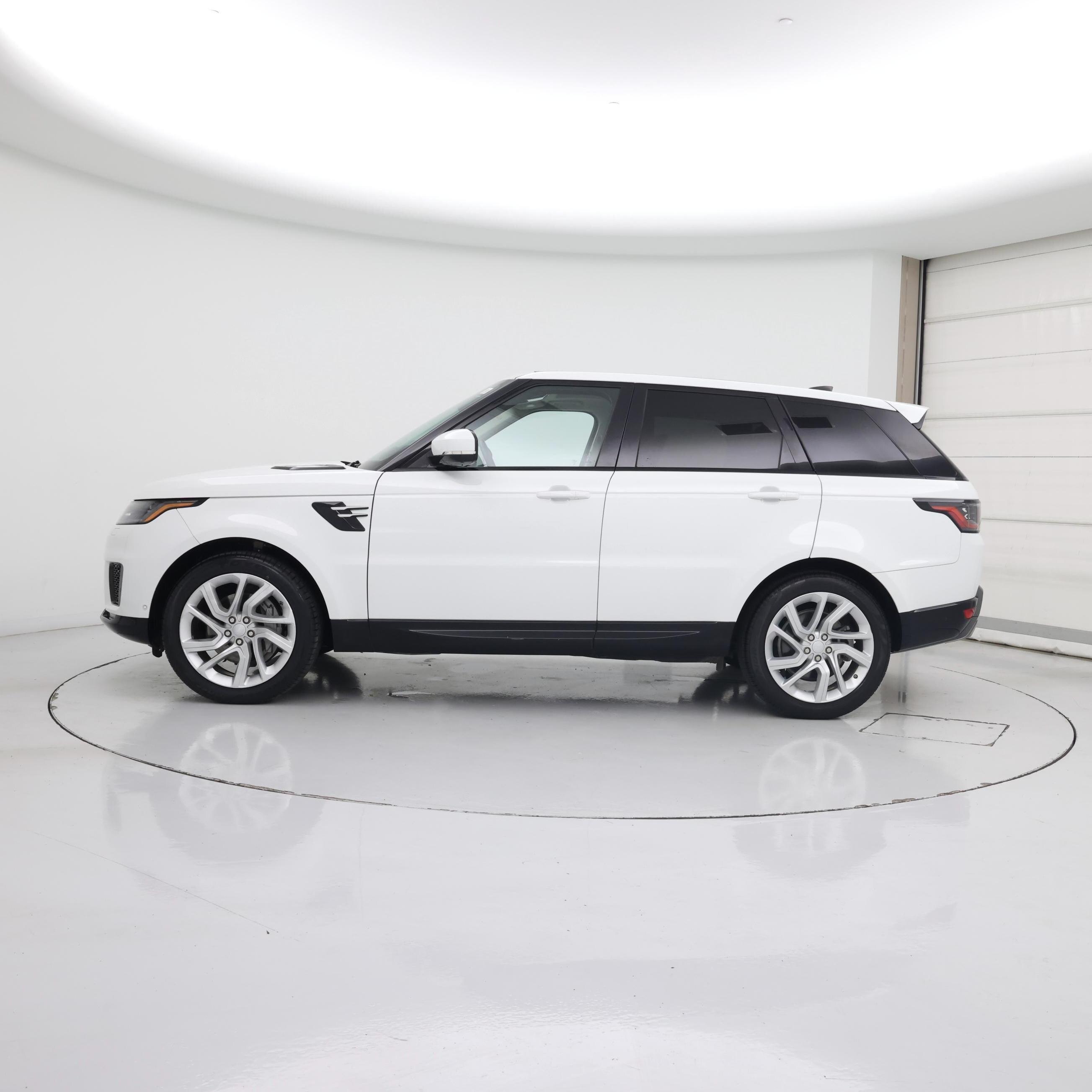 Thumbnail: 2018 Land Rover Range Rover Sport - 3