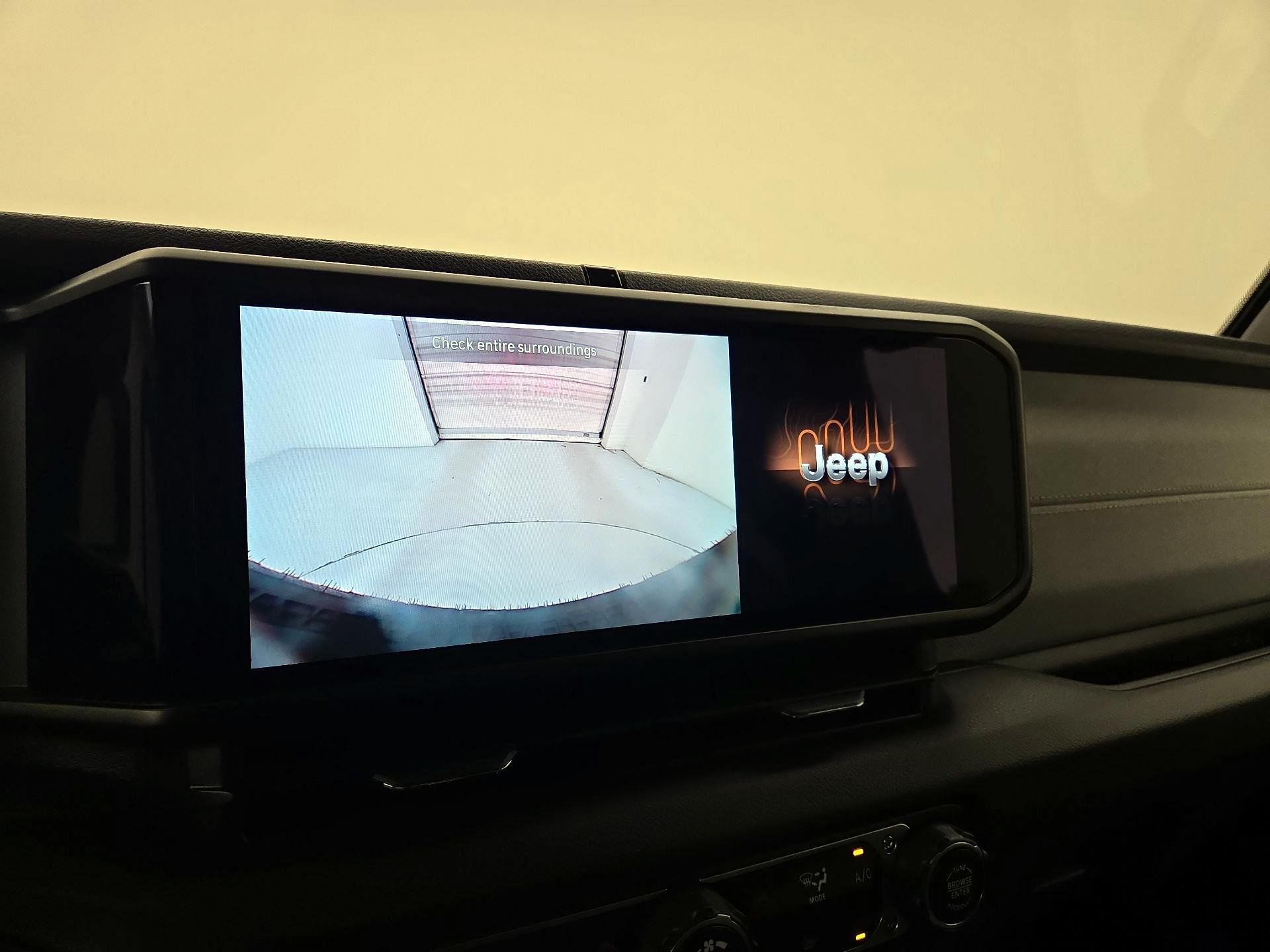 Thumbnail: 2025 Jeep Wrangler - 14