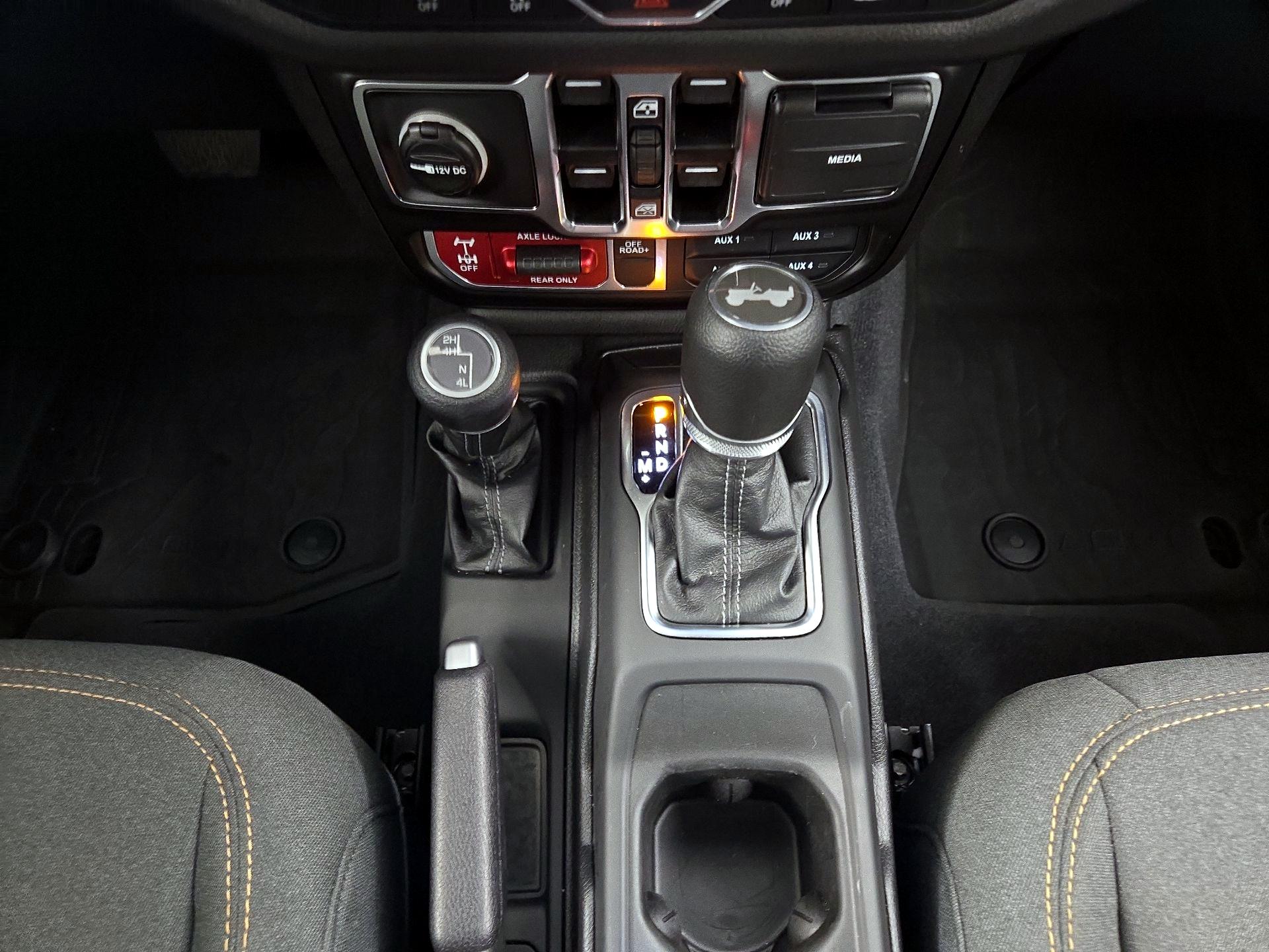 Thumbnail: 2025 Jeep Wrangler - 17