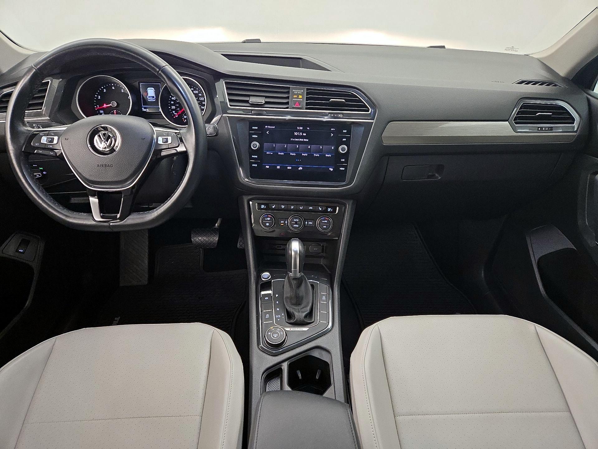 Thumbnail: 2018 Volkswagen Tiguan - 9