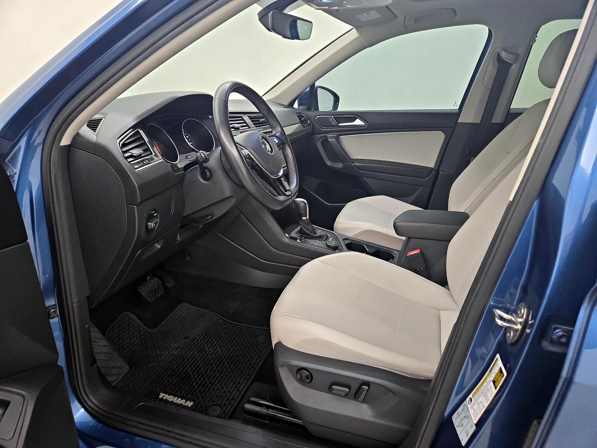 Thumbnail: 2018 Volkswagen Tiguan - 11