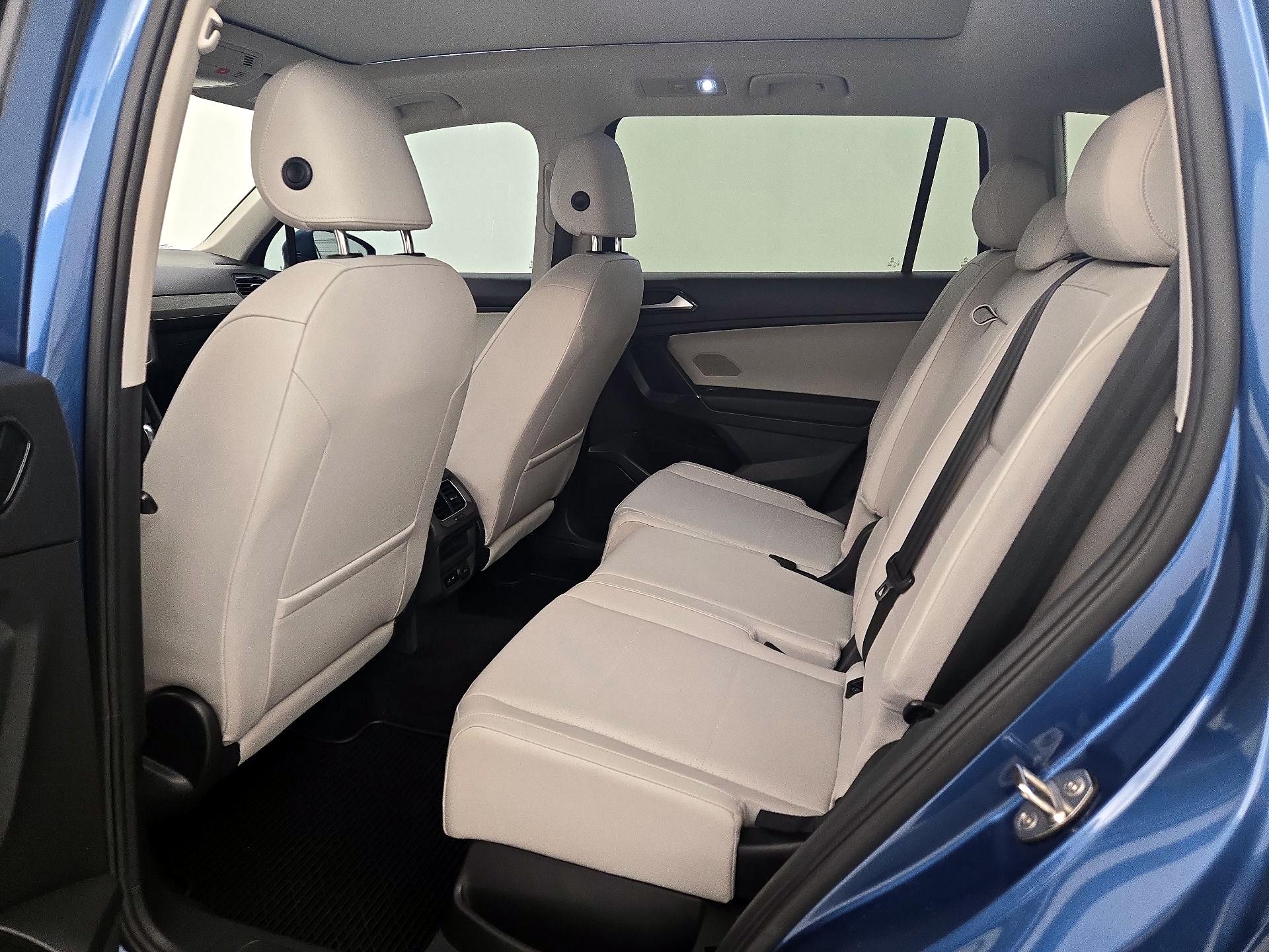 Thumbnail: 2018 Volkswagen Tiguan - 20