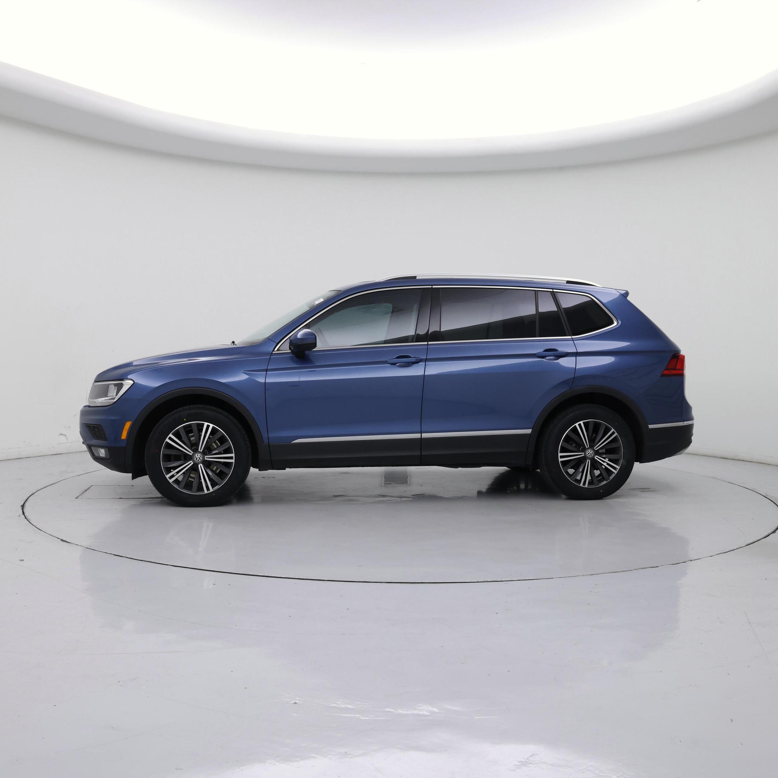 Thumbnail: 2018 Volkswagen Tiguan - 3