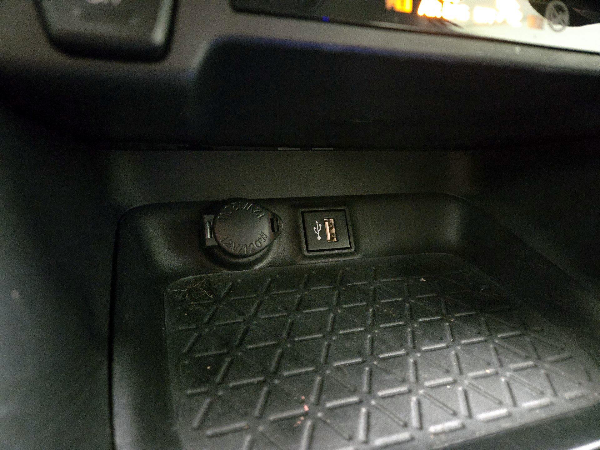 Thumbnail: 2024 Toyota RAV4 - 18