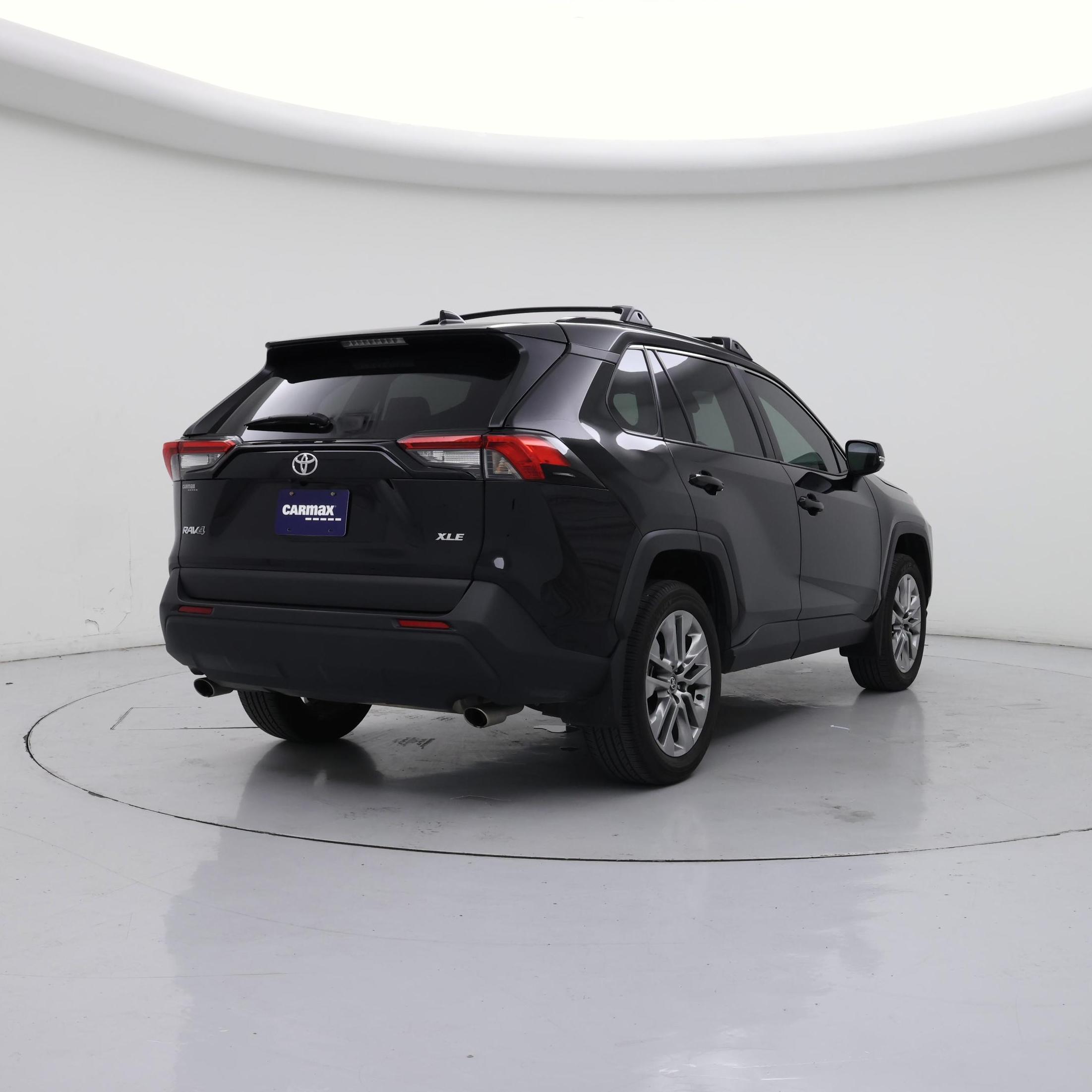 Thumbnail: 2024 Toyota RAV4 - 8