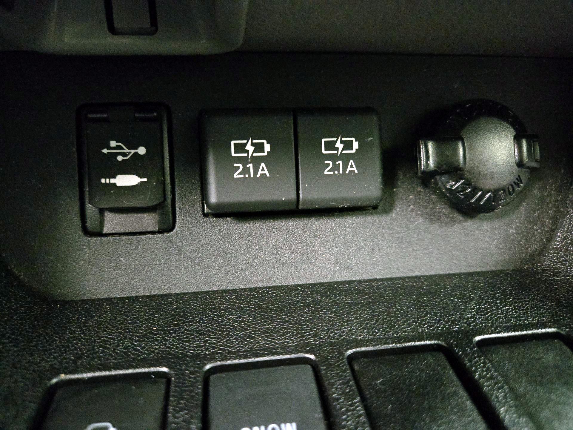 Thumbnail: 2019 Toyota Highlander - 18