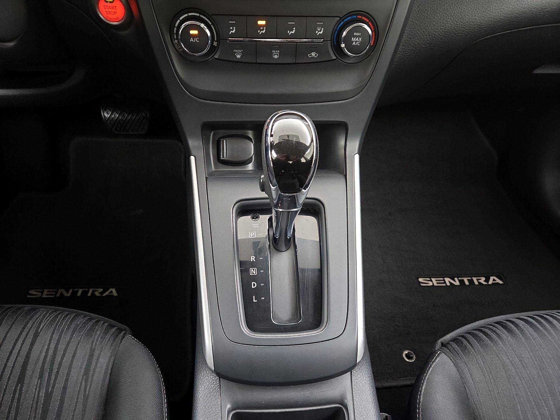 Thumbnail: 2017 Nissan Sentra - 17