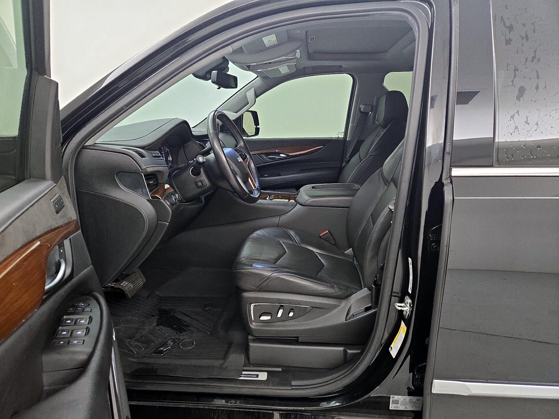 Thumbnail: 2020 Cadillac Escalade - 11