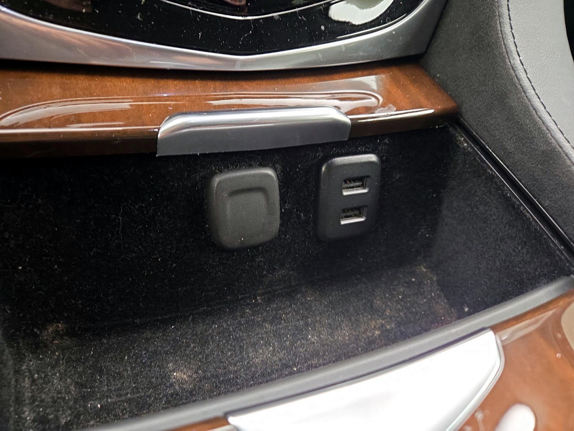 Thumbnail: 2020 Cadillac Escalade - 18