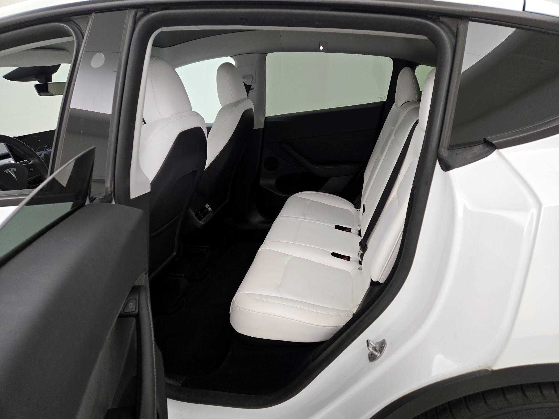 Thumbnail: 2023 Tesla Model Y - 19