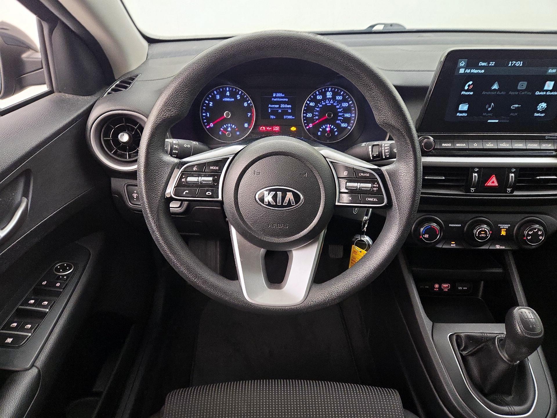 Thumbnail: 2020 Kia Forte - 10