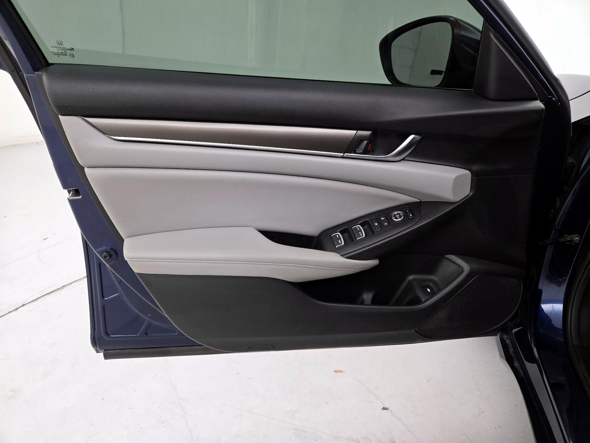 Thumbnail: 2020 Honda Accord - 12