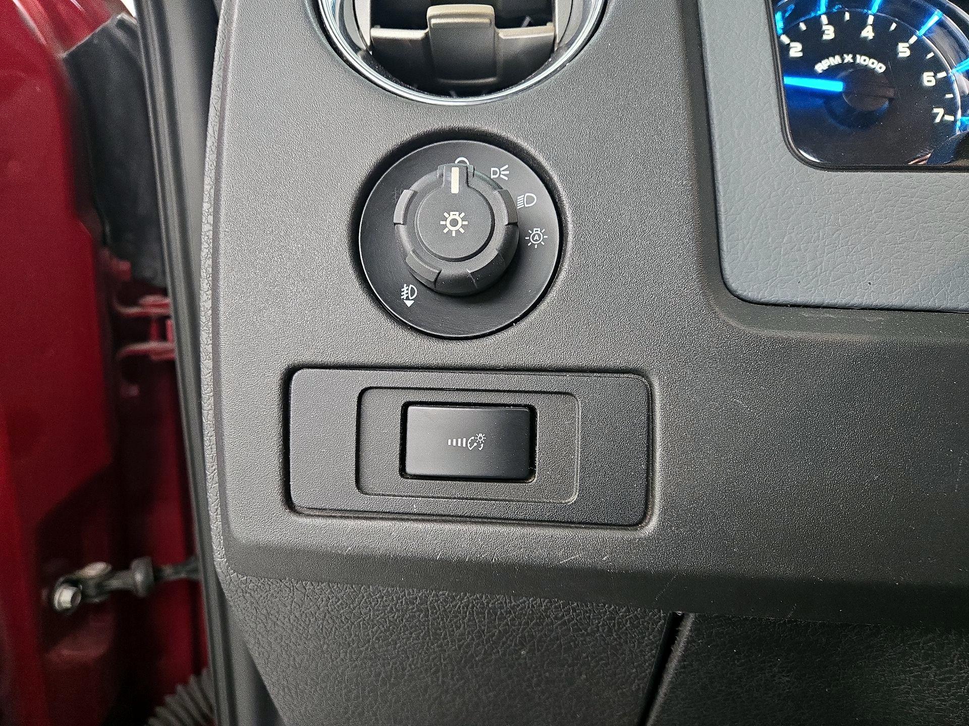 Thumbnail: 2014 Ford F-150 - 13