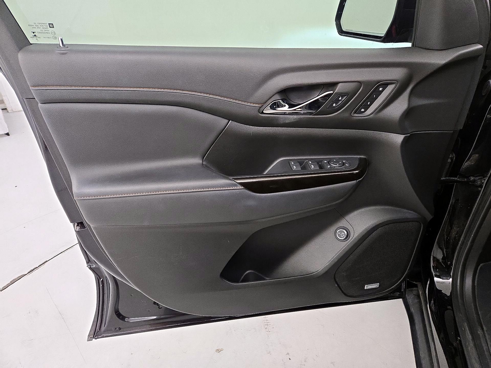 Thumbnail: 2023 GMC Acadia - 12