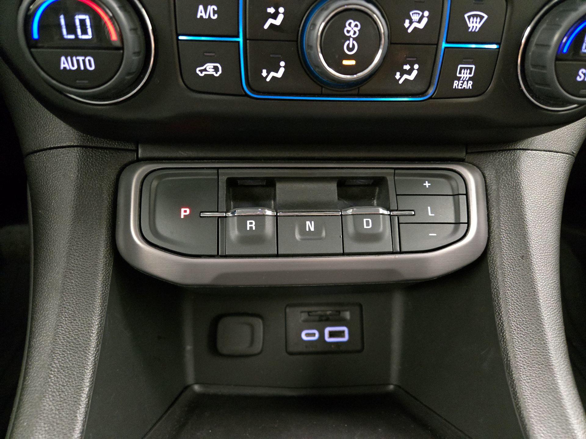 Thumbnail: 2023 GMC Acadia - 18